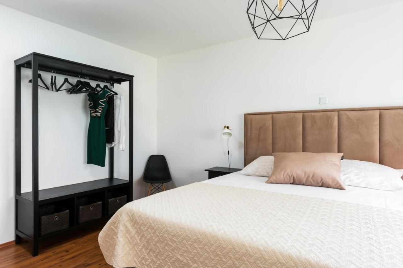 Apartman Regius White โตรกีร์ ห้อง รูปภาพ